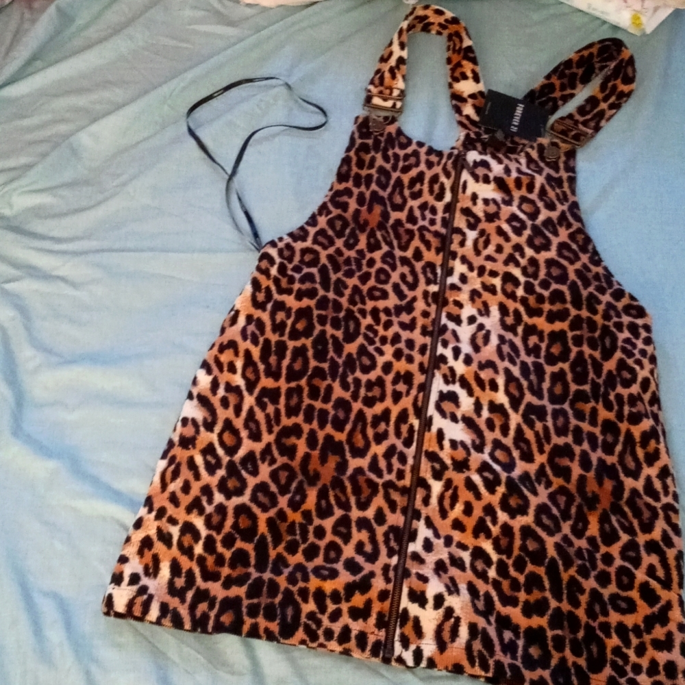 Medium cheetah print